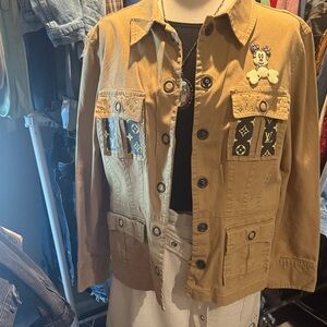 Stylish Tan Utility Jacket with Iconic Patchwork